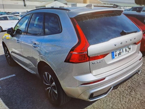 Volvo XC60 2.0 B5 P PLUS DARK AUTO 4WD 250 5P