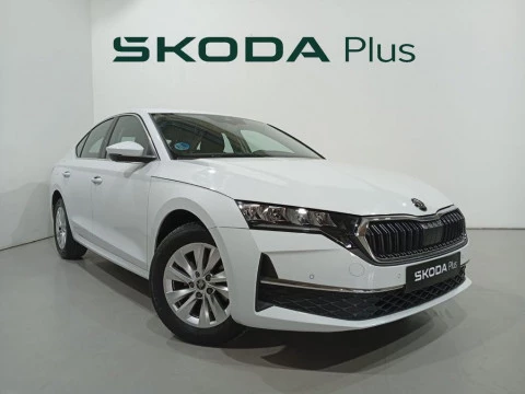 Skoda Octavia 1.5 TSI m-HEV Selection DSG 110 kW (150 CV)
