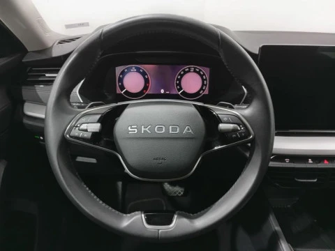 Skoda Octavia 1.5 TSI m-HEV Selection DSG 110 kW (150 CV)