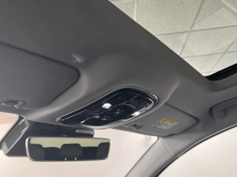 EBRO S700 1.6 TGDI Luxury 7 DCT