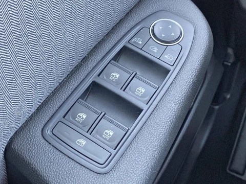 Renault Clio techno Eco-G 100cv (74kW)