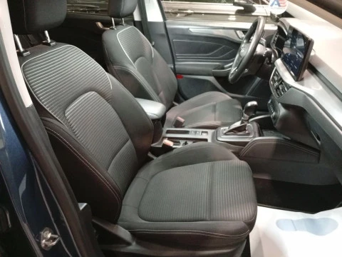 Ford Focus 1.0 Ecoboost MHEV 92kW ST-Line Auto SB