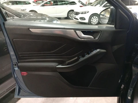 Ford Focus 1.0 Ecoboost MHEV 92kW ST-Line Auto SB