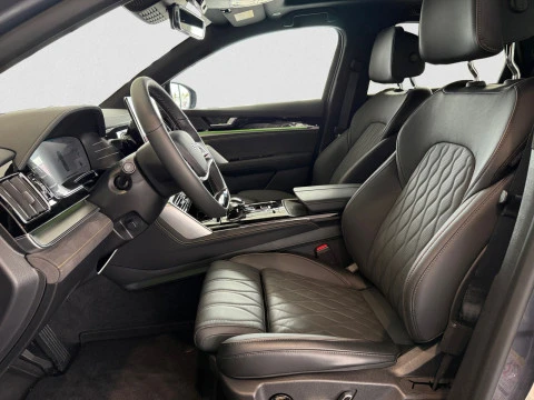 BYD TANG Flagship