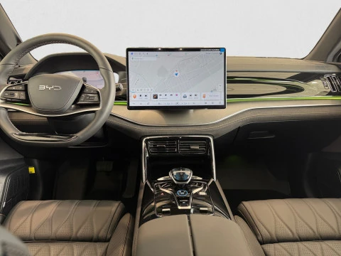 BYD TANG Flagship