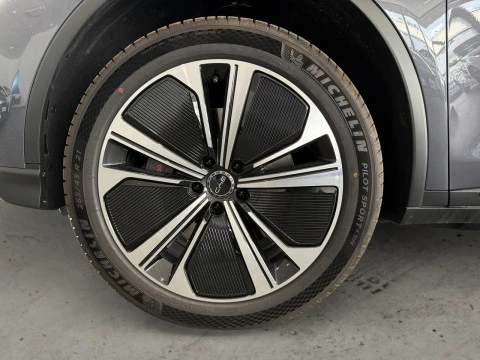 BYD TANG Flagship