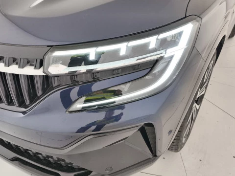 Renault Espace Iconic E-Tech full hybrid 146kW