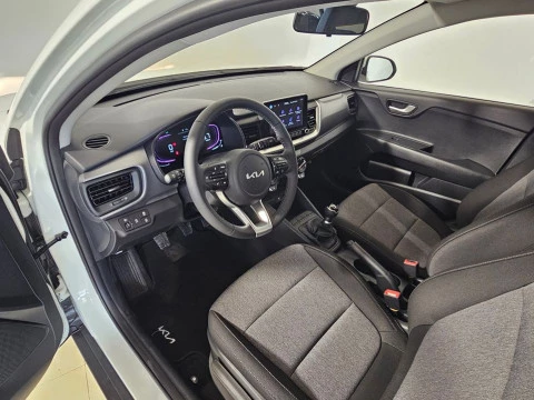 Kia Stonic 1.2 DPi 58kW (79CV) Concept