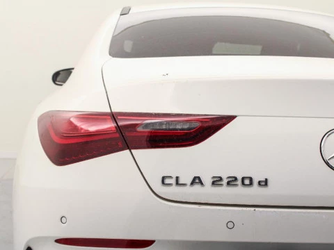 Mercedes-Benz CLA 2.0 CLA 220 D DCT 190 4P