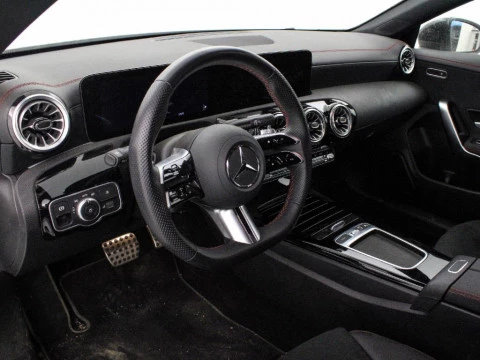 Mercedes-Benz CLA 2.0 CLA 220 D DCT 190 4P