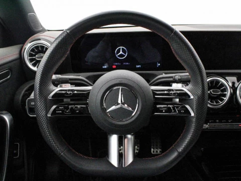 Mercedes-Benz CLA 2.0 CLA 220 D DCT 190 4P