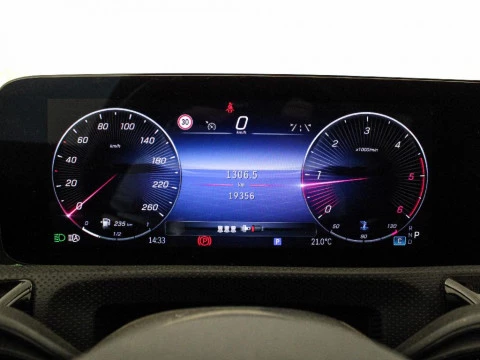 Mercedes-Benz CLA 2.0 CLA 220 D DCT 190 4P