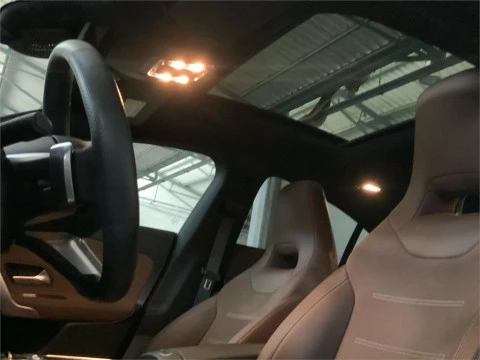 Mercedes-Benz CLA 200 D DCT