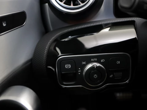 Mercedes-Benz CLA SE 180 SHOOTING BRAKE 5P