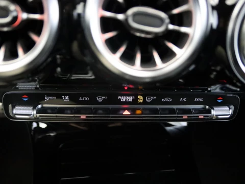 Mercedes-Benz CLA SE 180 SHOOTING BRAKE 5P