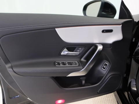 Mercedes-Benz CLA SE 180 SHOOTING BRAKE 5P