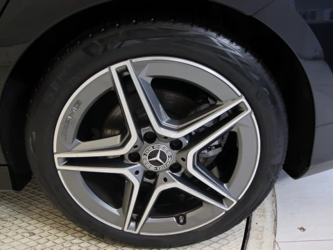 Mercedes-Benz CLA SE 180 SHOOTING BRAKE 5P