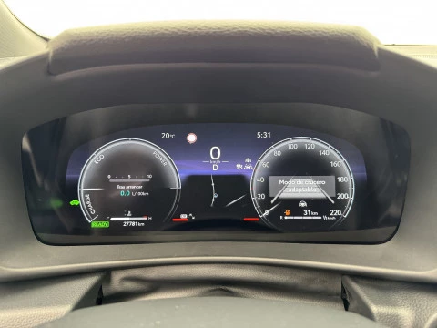 Toyota C-HR 1.8 Active Hybrid 140