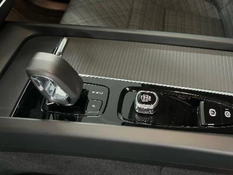 Volvo XC60 XC60 Core, B4 Semihíbrido, Diésel