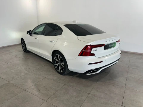 Volvo S60 B4G FWD RDESIGN AUT MHEV