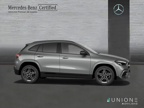 Mercedes-Benz GLA  200 d