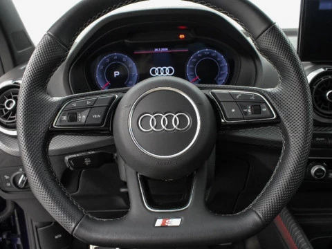 Audi Q2 1.5 35 TFSI S TRONIC ADRENALIN BLACK ED 150 5P