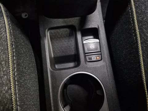 Renault Captur techno Eco-G 100cv (74 kW)