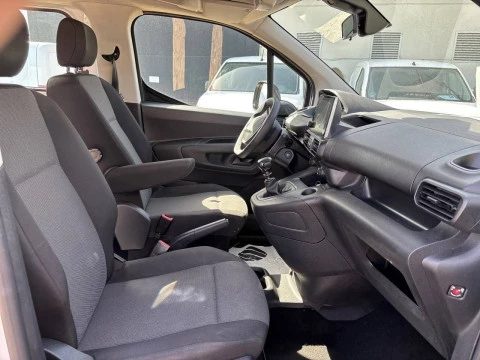 Peugeot Rifter Active Pack Business Std. BlueHDi 100