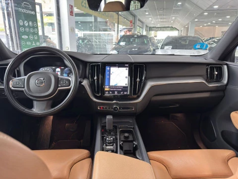 Volvo XC60 Business Plus T8 Twin AWD