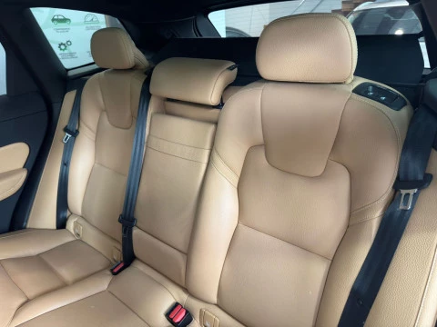 Volvo XC60 Business Plus T8 Twin AWD
