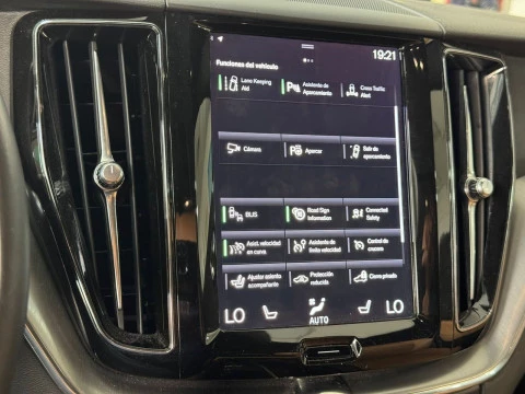 Volvo XC60 Business Plus T8 Twin AWD