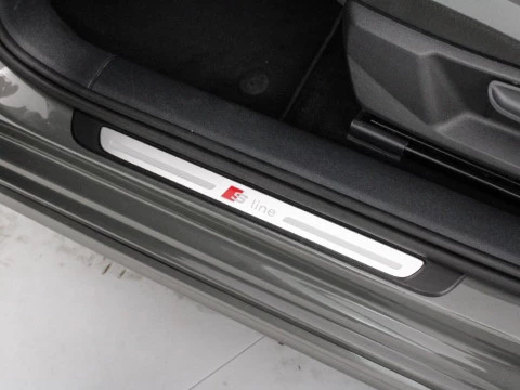 Audi A1 30 TFSI S TRONIC ADRENALIN SPORTBACK 116CV 5P