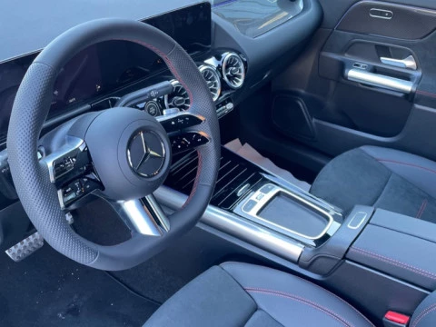 Mercedes-Benz GLA  200 d