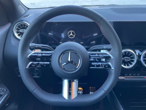 Mercedes-Benz GLA  200 d