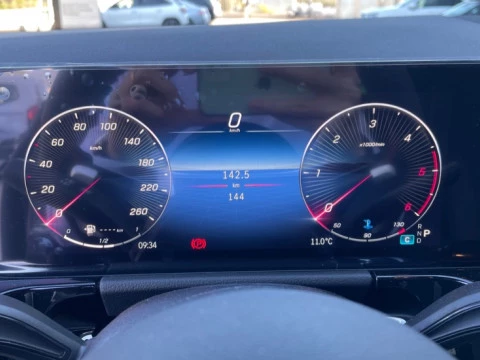 Mercedes-Benz GLA  200 d