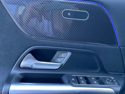 Mercedes-Benz GLA  200 d