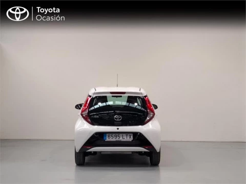 Toyota Aygo 5 Puertas x-play 70 Manual 5v
