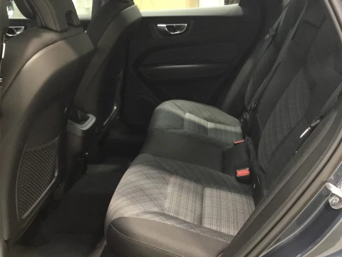 Volvo XC60 B4 Core (Diésel)