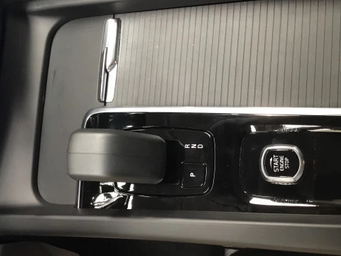 Volvo XC60 B4 Core (Diésel)