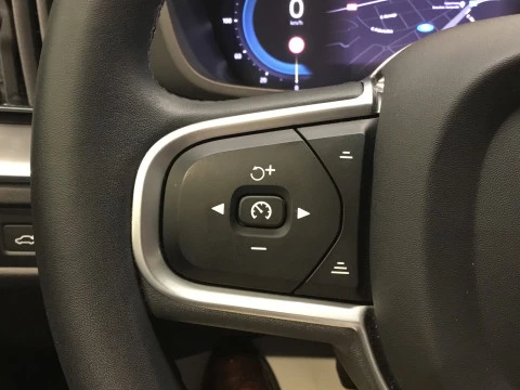 Volvo XC60 B4 Core (Diésel)