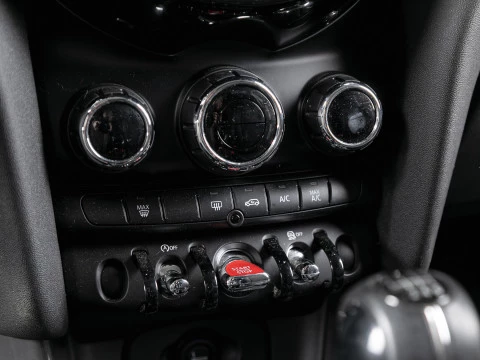 MINI COOPER 5 PUERTAS