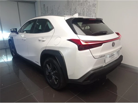 Lexus UX SUV BUSINESS 2.0 L Híbrido (2WD)