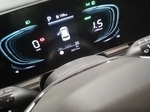 Kia Niro 1.6 GDi PHEV 135kW (183CV) Drive