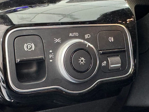 Mercedes-Benz Clase A A 180 d 7G-DCT