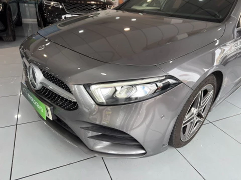 Mercedes-Benz Clase A A 180 d 7G-DCT