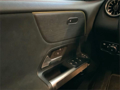 Mercedes-Benz EQB EQB 300 4MATIC