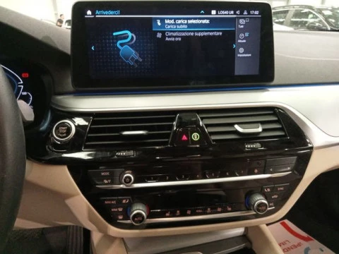 BMW Serie 5 530e Touring