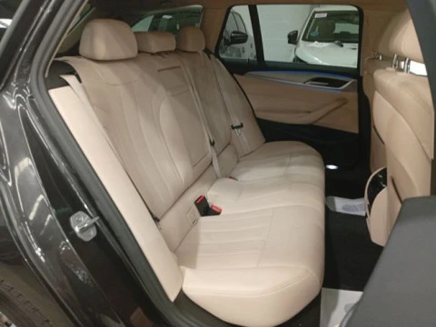 BMW Serie 5 530e Touring