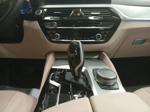 BMW Serie 5 530e Touring