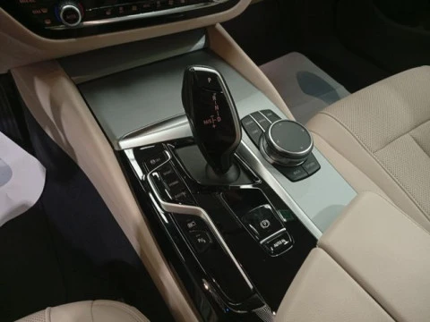 BMW Serie 5 530e Touring